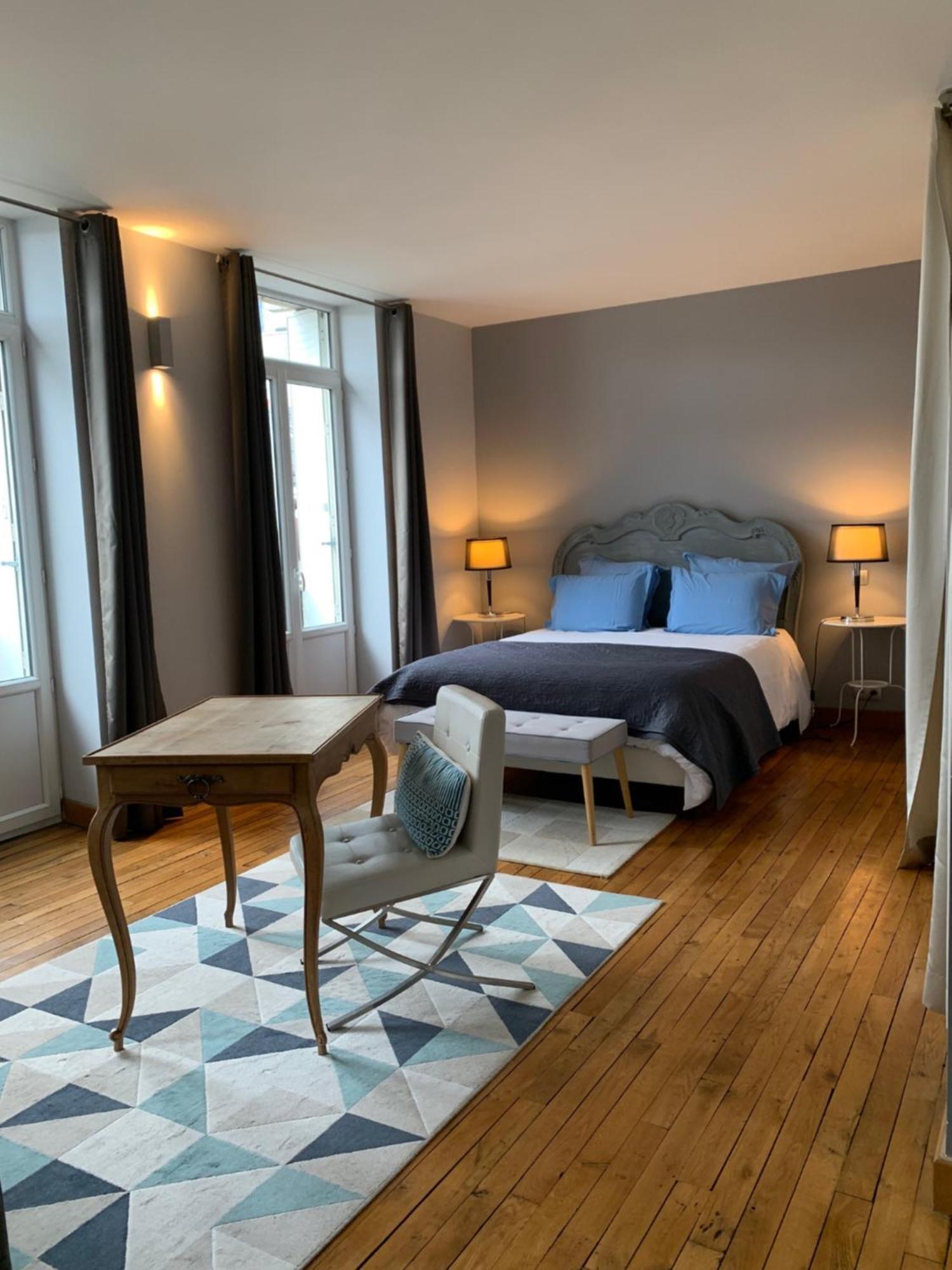 Hotel Spa Le Miel Des Muses Brive-la-Gaillarde Exterior photo