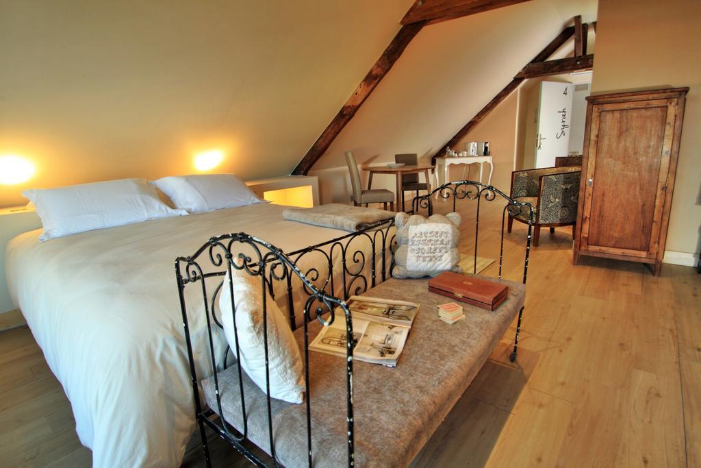 Hotel Spa Le Miel Des Muses Brive-la-Gaillarde Room photo